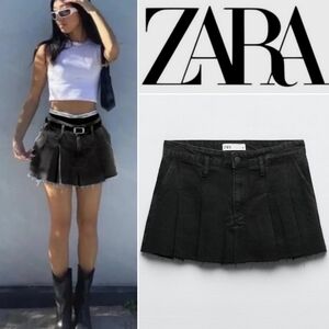 🆕️ Zara Denim Raw Hem Pleated Mini Skirt